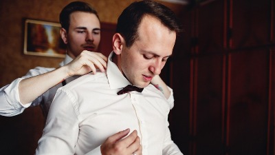 Zašto najboljeg prijatelja nikad ne bi trebalo uzimati za kuma? Mnogi Srbi nesvesno prave ovu grešku 