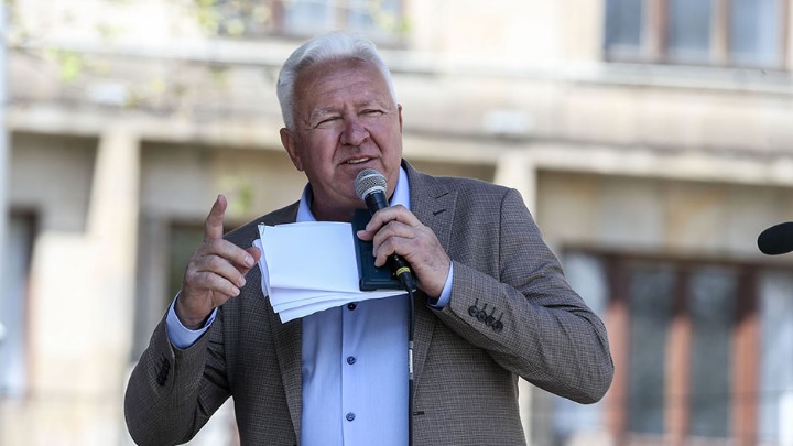 Posle Megatrenda - Gvozden Nikolić?! Vukova nagrada kao priznanje za podršku SNS-u i vređanje neistomišljenika?