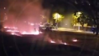 Granatama i Molotovljevim koktelima na policiju (FOTO, VIDEO)