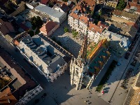 DS: Hitno rasvetliti pokušaj paljenja vrata novosadske katedrale