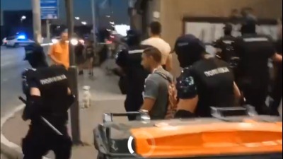 Više građana privedeno u Nišu: Student tvrdi da ga je policajac šamarao u marici, a kazne - zbog kontejnera (VIDEO)