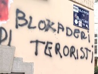 SRCE: Beograd postao talac organizovanog vandalizma i oglasna tabla sa predizbornim porukama SNS