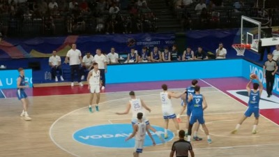 UBEDLJIVA pobeda na startu Eurobasketa: Orlići pregazili Grčku!