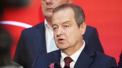 Dačić: Trenutno aktivno 27 požara, povređena jedna osoba