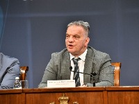 Ministar prosvete: Apsolutna je neistina da mi je šlic bio otkopčan