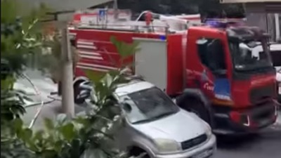 Požar na Vračaru: Zapalilo se potkrovlje (VIDEO)