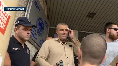 Vukao studente po ulici: Ko je Nermin Ljajić, načelnik Policijske uprave u Novom Pazaru?
