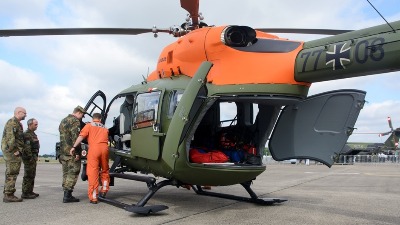 TRAGEDIJA u Nemačkoj: Vojni helikopter pao u reku (FOTO)