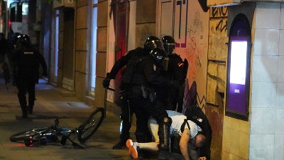 EVROPSKA NARODNA PARTIJA i SNS Saradnja nadjačava i štiti nasilje u Srbiji