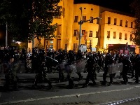 Policajka pretukla studentkinju, advokat poručio - "Mogli bi da je prepoznaju, insistiraću da se otkrije njen identitet"