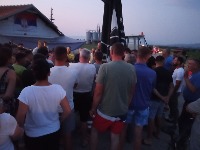 21. dan blokade regionalnog puta u Donjem Brijanju: Vodu dobili samo kao predizborno obećanje (FOTO/VIDEO)