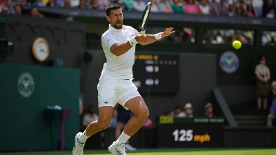 Sledi srpski duel: Novak Đoković rutinski do trećeg kola Vimbldona!