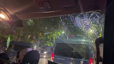 Policija: Sve blokade su uklonjene, povređena su četiri službenika i oštećeno jedno vozilo
