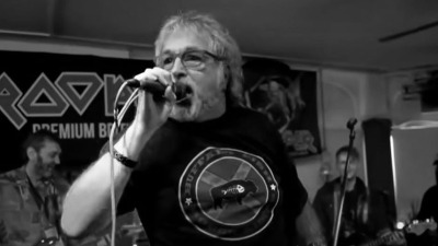 UMRO originalni pevač grupe "Iron Maiden"
