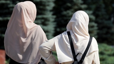 Ovo je NAJJEZIVIJI MUSLIMANSKI OBIČAJ za udate žene: Veće poniženje od ovoga ne postoji (VIDEO)