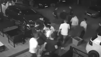 KRVAVI PIR u Novom Pazaru: Svađa, tuča pa noževi - UBIJEN MALOLETNIK (VIDEO)