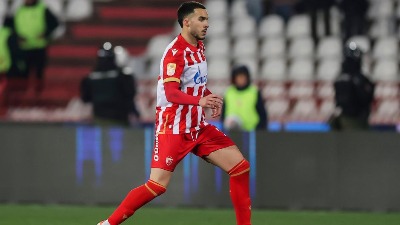 Zvezda prodala štopera