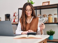 Ova 3 znaka nikada nemaju finansijskih problema: Praktični i oprezni - o svakom dinaru vode računa 