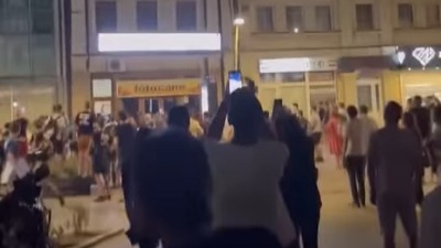 Naprednjaci jedno, dokazi drugo: Ko je prvi započeo haos ispred prostorija SNS u Čačku? (VIDEO)