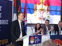 MONARHISTI: Vučić priprema vojsku za odbranu vlasti