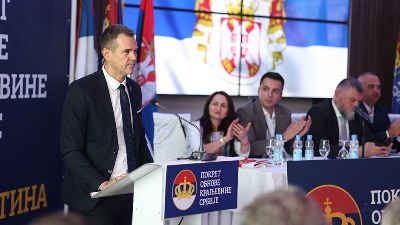 MONARHISTI: Vučić priprema vojsku za odbranu vlasti