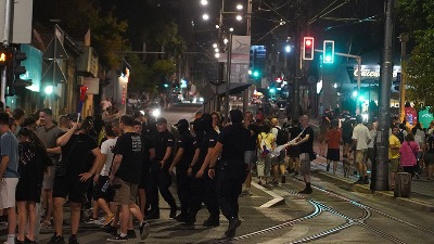 Građani OPASNIH NAMERA u odbrani Vučića: Sa policijom bi da hapse svoje komšije