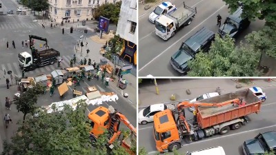 50 radnika Čistoće i Zelenila u AKCIJI: Uklonjena barikada u Zemunu (VIDEO)
