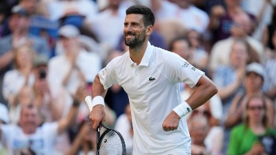 Nole umalo "zaboravio" da PUMPA, pa oduševio: Nikad jača proslava Novaka i Stefana (VIDEO)