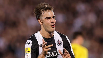 Partizanov slavljenik srušio Ukrajince, pa poručio: Ja častim, sve je na mene!