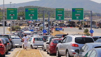 Najveći HIT sa grčke granice: Momci iz Vlasotinca oduševili (FOTO)