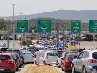 NOVO ŠOK PRAVILO ZA VOZAČE: Ako idete kolima u Grčku, jedna sitnica može da vas košta 30 evra!