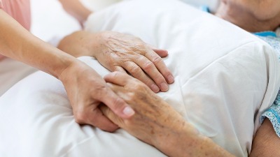 Ovim redosledom se GUBE ČULA PRED SMRT: Neuronaučnici dešifrovali misteriju "aktivnog umiranja"