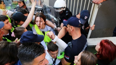 "Policija primenila silu": Student iz Pazara o sukobu ispred suda