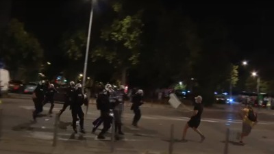 Sukob građana i Žandarmerije na Novom Beogradu (VIDEO)