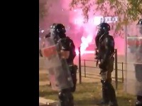 Novi napad SNS-ovaca na građane, policija ne reaguje (VIDEO)
