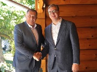 Vučić: Razgovor sa Dodikom o napadima na Srbiju i RS, kao i narodnom jedinstvu