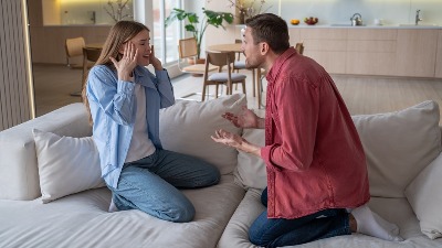 14 trikova za pobedu u raspravi: Ljudi visokog IQ-a ovo rade drugačije