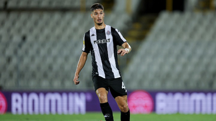 Dosije "Nikola Simić" - fudbaler Partizana koji je bio najbliži odlasku, a evo zašto nije napustio Humsku