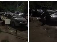 Potpuno RAZLUPANA vozila bez tablica u Novom Sadu (VIDEO)