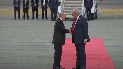 Tramp se hvali o velikom napretku sa Rusijom ka mirovnom planu za Ukrajinu