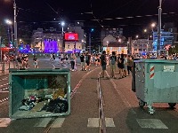 Topovski udari i suzavac nad Beogradom: Policija vijala ljude (FOTO/VIDEO)