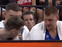 Topić na času kod Jokića - viralni trenutak (VIDEO)