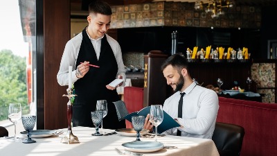 Kafa luksuz, ručak privilegija: Restorani dižu cene, gosti besni, lokali se zatvaraju