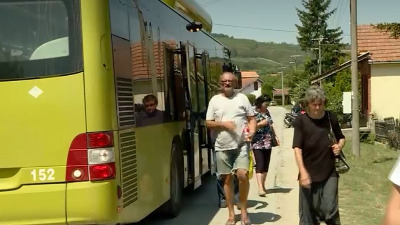 MEŠTANI ISPAŠTAJU zbog mosta: Izbijale tuče, izgorela kuća jer ne mogu da priđu vatrogasci... (VIDEO)