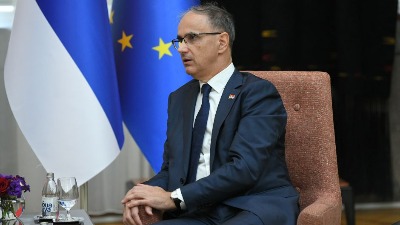 "Suočavamo se sa krizama, neprijatelji nas dele"
