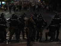 Zborovi NS: Policija kod Banovine pretukla i maloletnike