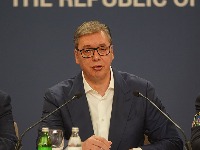 Od prvog inostranog honorara predsednik bi da kupi plac: Još samo da NAPIŠE KNJIGU