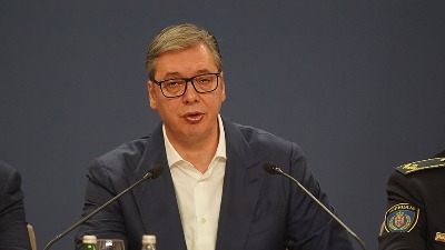 Od prvog inostranog honorara predsednik bi da kupi plac: Još samo da NAPIŠE KNJIGU
