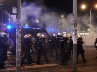 Maloletni sin Milomira Jaćimovića povređen u napadu policije: Branio majku sa detetom