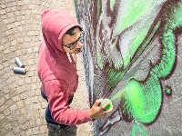 Novi Ćaci grafiti: "Blkatori terorisi" - "Ana Brnabić počela da piše grafite" (FOTO)
